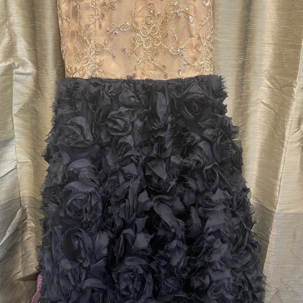 Elegant Beaded Vintage Gold and Black Dress Sz 8 - Picture 3 of 7